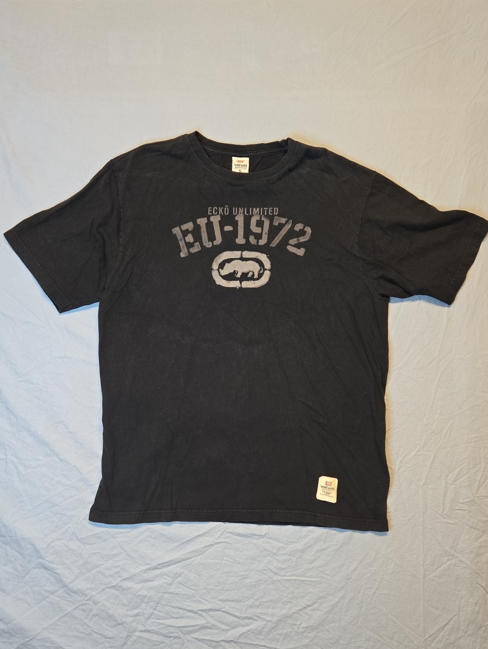 Ecko Unlimited Black Short-Sleeve Graphic T-Shirt EU-1972 Vintage Y2K